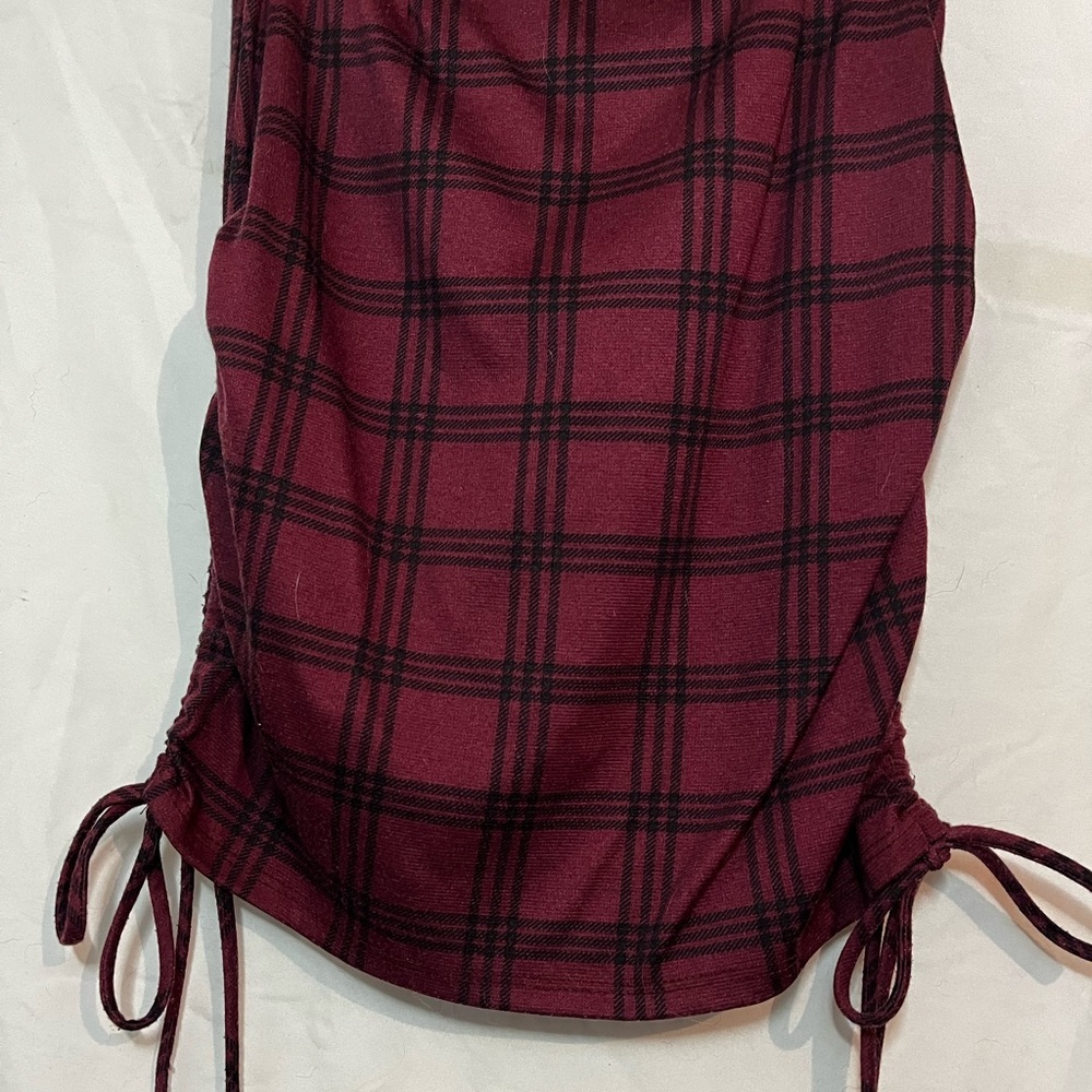 ~ Red & Black Plaid skirt ~